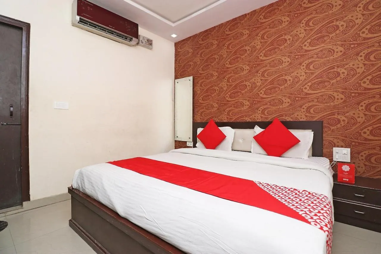 Hotel Raj Paradise 3*, אגרה