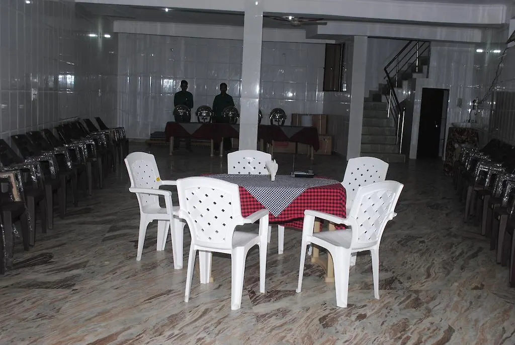 Hotel Raj Paradise