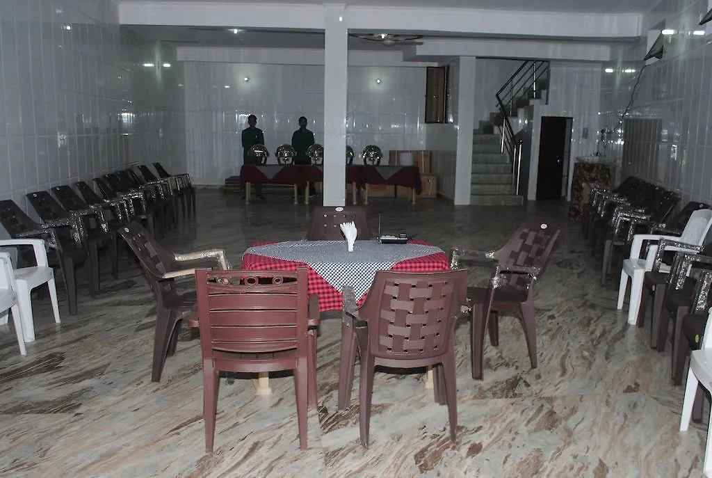 Hotel Raj Paradise